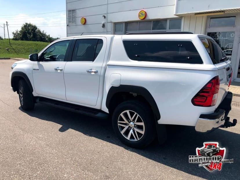 Oryginalna Zabudowa TOYOTA HILUX