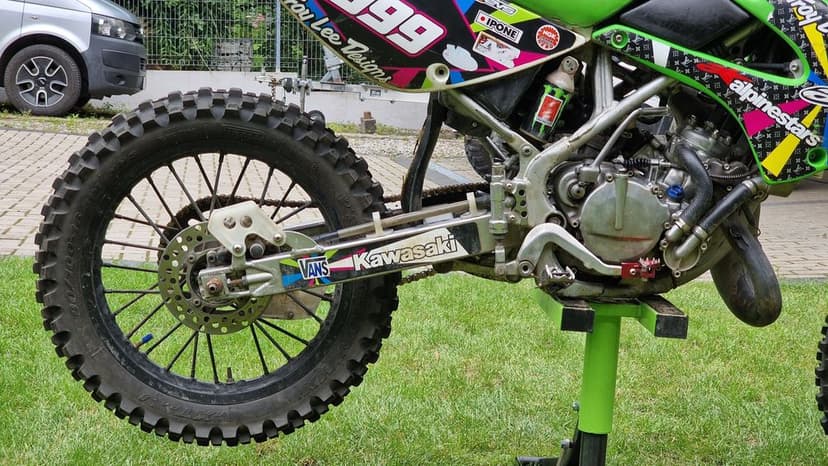 Motocykl cross Kawasaki kx85