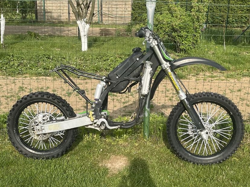 KAWASAKI KX 250 Tanio, do naprawy