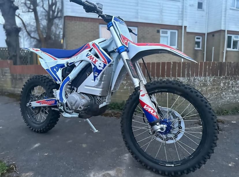 Cross elektryczny 2024 rok VMX8000 Velimotor (Kawasaki KXF250  i