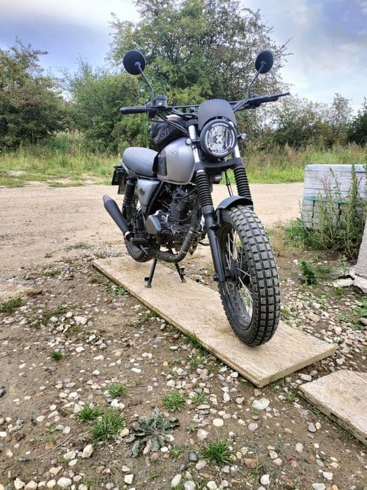 Motocykl Brixton Felsberg 125 scrambler