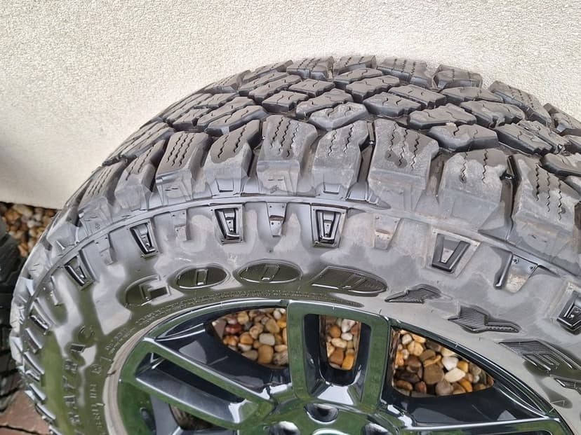 Koła 19" Land Rover Defender Off Road Oryginał Super stan  5szt
