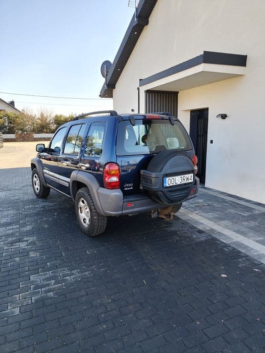 Jeep Cherokee Sport 4x4 nowe opony benzyna