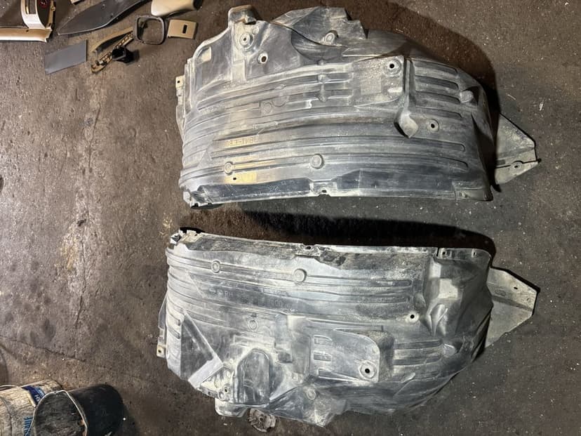 Nadkole lewe prawe przod Nissan Navara d40 Pathfinder III r51 oryginal