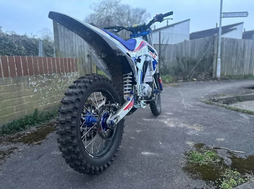 Cross elektryczny 2024 rok VMX8000 Velimotor (Kawasaki KXF250  i