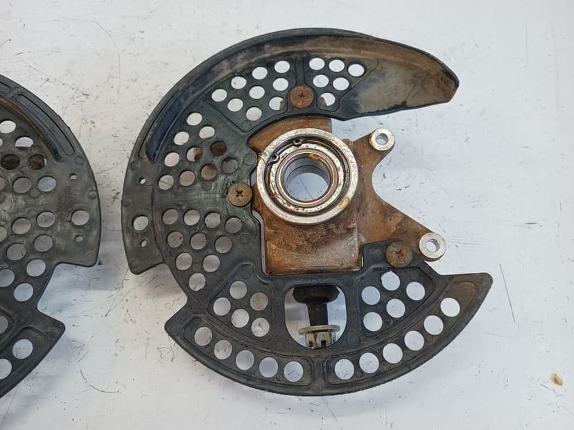 Zwrotnica prawa przód przednia Yamaha grizzly 700 / 550