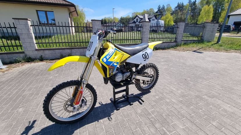 Cross   2T /suzuki rm  85 /2010 r.