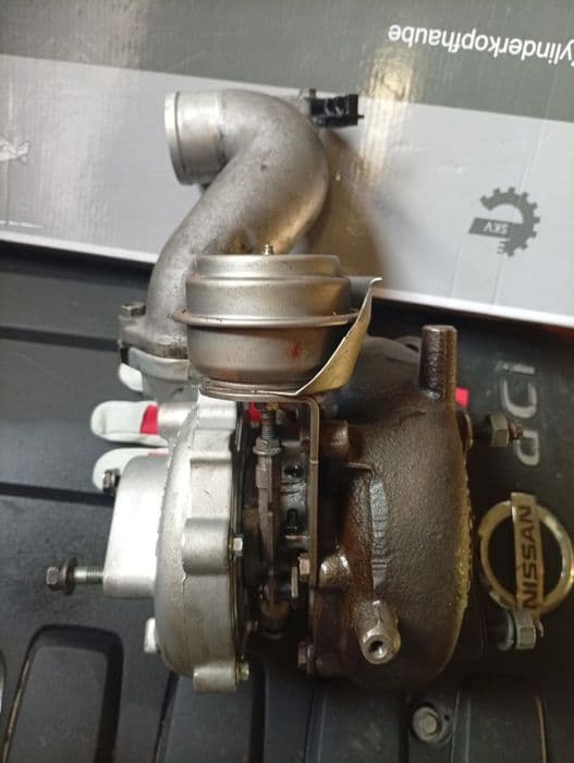 Silnik Navara d40 2.5dci 3800km po kapitalnym remoncie.