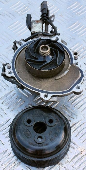 Pompa wody Land Rover Discovery Sport 2.0D 204DT 15r.