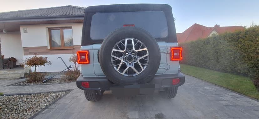 Jeep Wrangler Sahara 2024