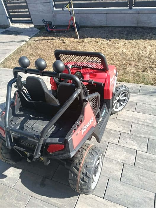 Peg Perego Polaris RZR