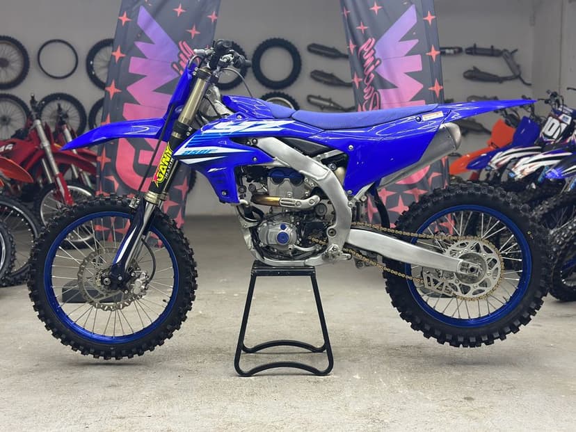 Yamaha YZF 250 cc rok 2025 - 45 mth -