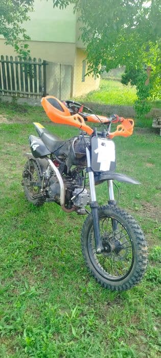 Działający Cross zipp 125