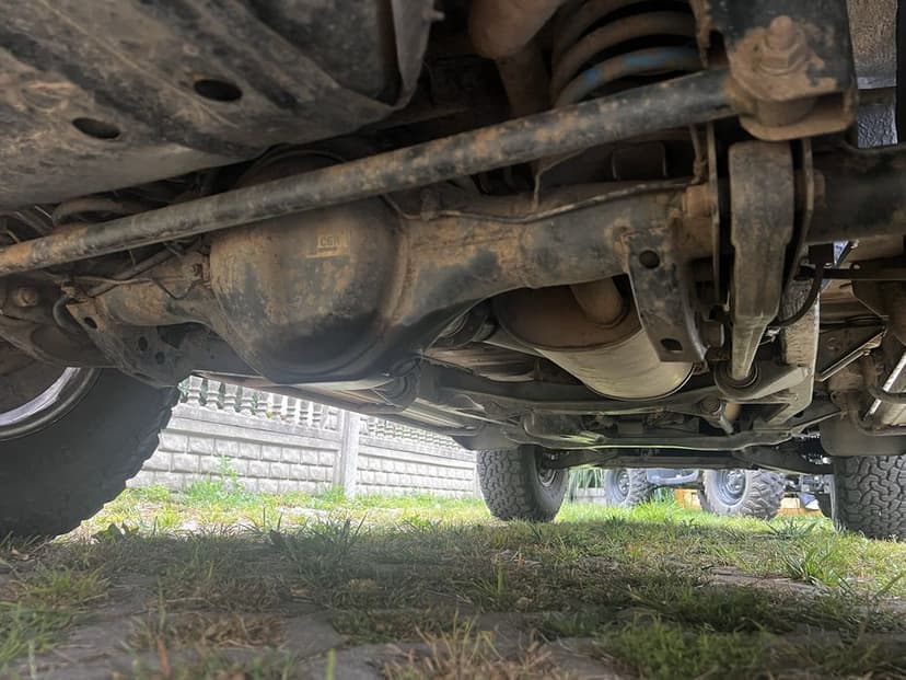 Mitsubishi pajero classic long