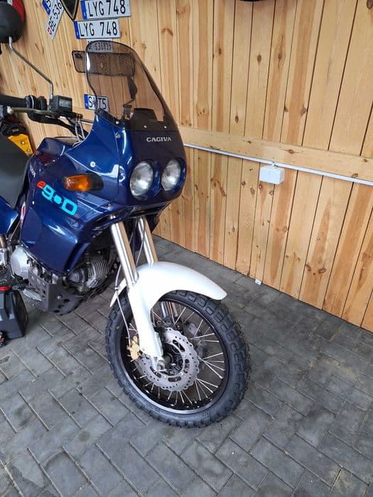 Cagiva elefant 900se nie ducati 900ss africa twin
