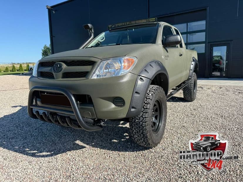 Orurowanie Przednie Niskie Kły Baranek TOYOTA HILUX 2006  2015 CZARNE