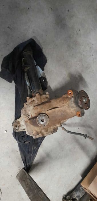 Most przedni Toyota Land Cruiser 100 4,2 TD 1999 rok  4-10