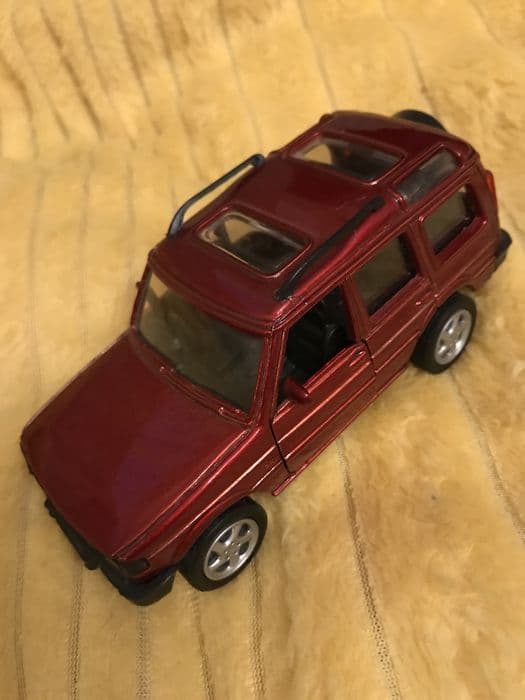 Land Rover Discovery - model