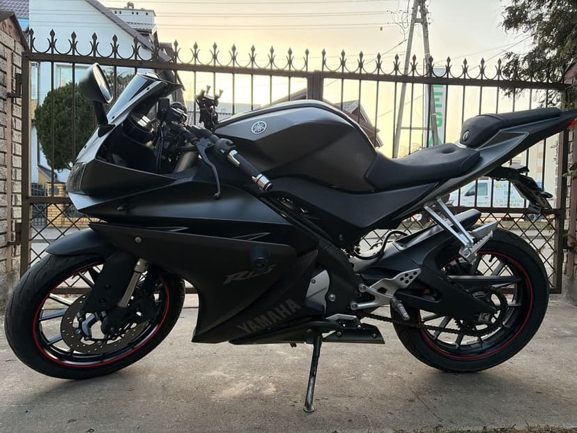 Yamaha YZF 125 R   2014