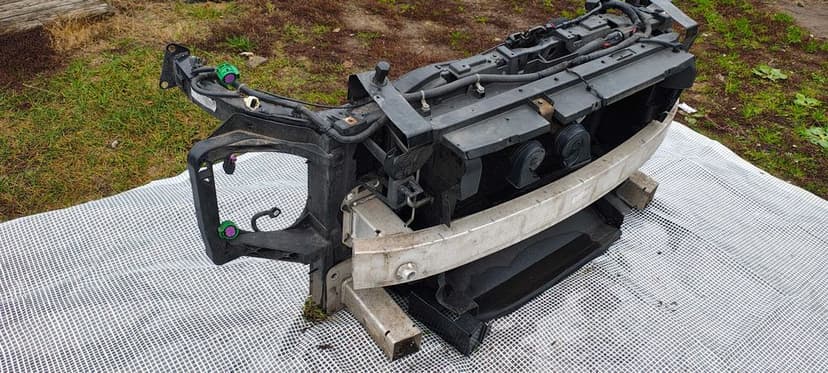 jeep cherokee KL 2.0 mtj manual  pas przedni chłodnice komplet