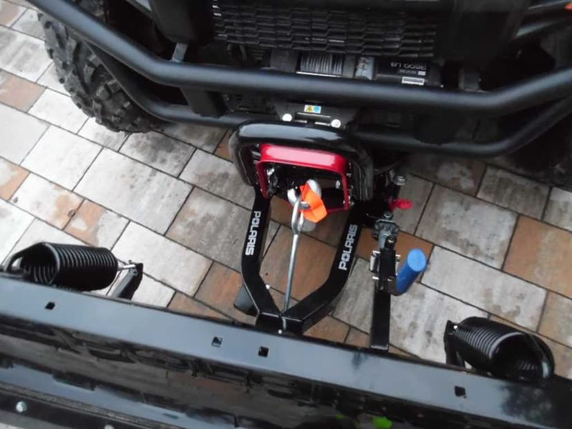 Sprzedam orginalny plug Polaris do pojazdow Polaris Ranger