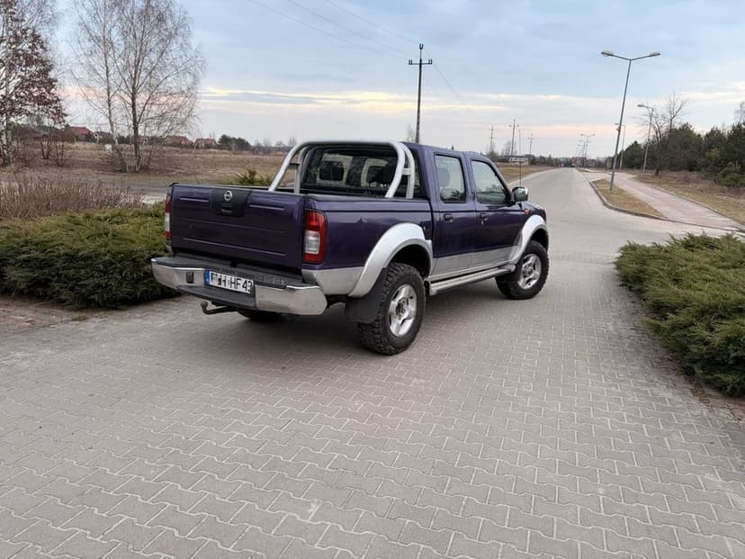 NISSAN NAVARA D22 wyciągarka DRAGON klimatronik opony M/T 4x4 webasto