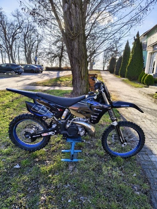 Wyjątkowa Yamaha YZ 250 2T Black edition FMF power