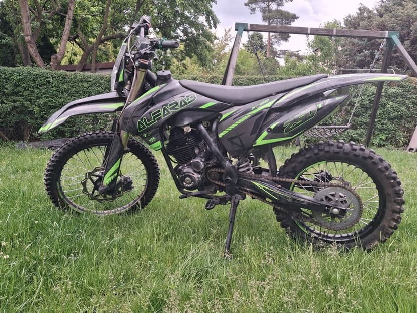 Cross alfarad t7 250cc 41mth honda kawasaki xtr chińczyk yamaha kxd