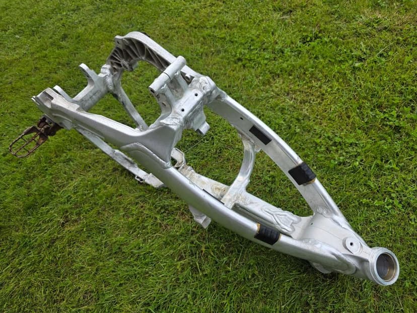 Rama alurama Suzuki RMZ 250 r. 2007