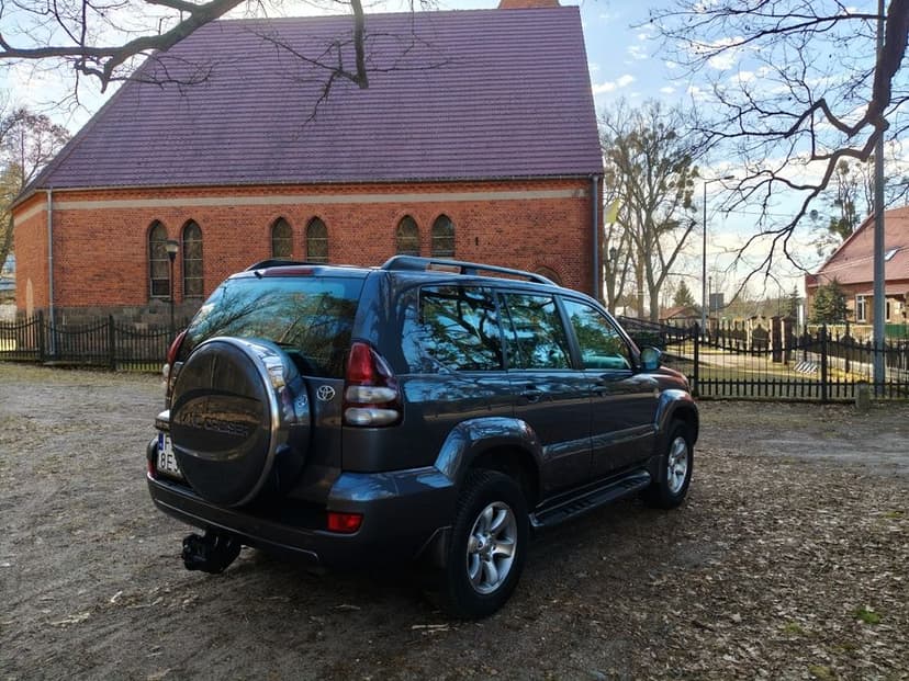 Toyota land Cruiser Salon polska serwisowany w ASO