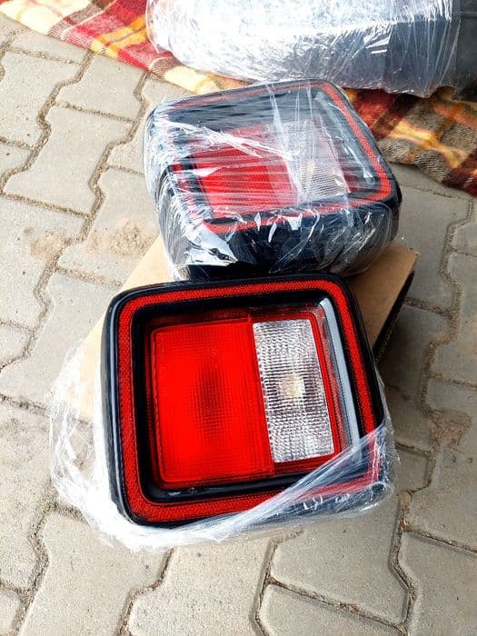 Jeep Wrangler JL Części grill, zderzak, łączniki, sprężyny, amortyzatory