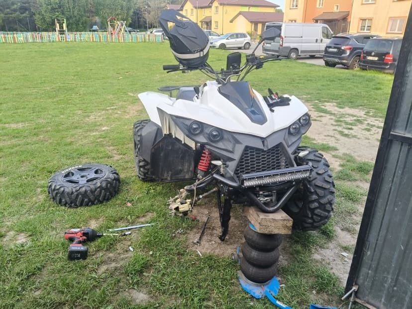 Sprzedam/zamienię quad smc urano 700