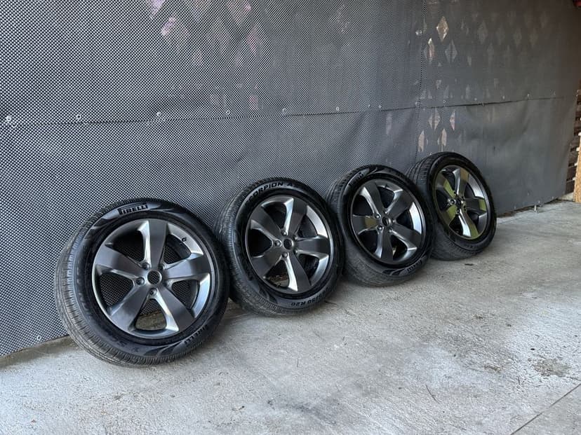 Kola jeep grand cherokee wk2 / dodge durango