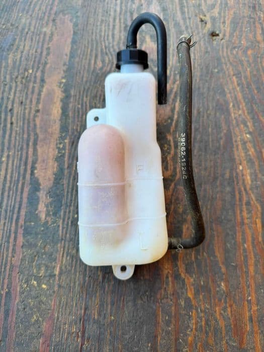 zbiorniczek plynu wyrownawczy chlodnicy kawasaki kfx 700 r 04-11