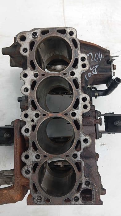 Blok silnika – Nissan Navara, Cabstar Maxity D22 2.5 DI YD25