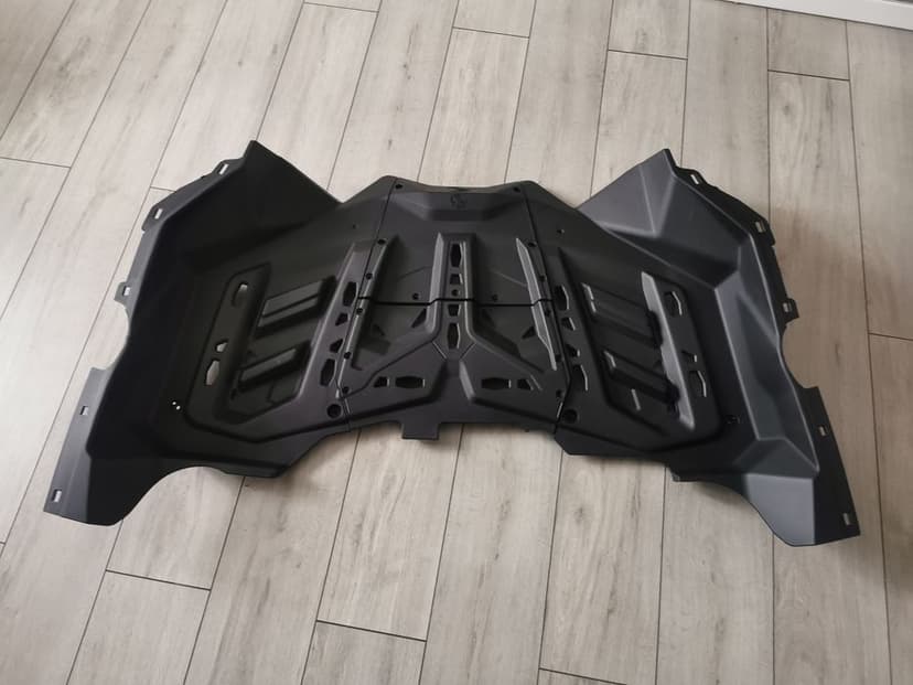 Can am Maverick x3 bagażnik tylny tył cargo wanna osłona owiewka