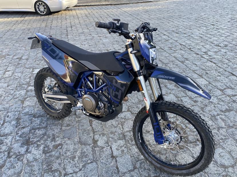 Husqvarna 701 Enduro 2024r 35kw A2