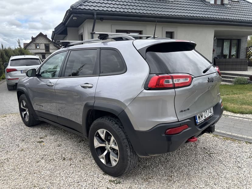 Jeep Cherokee Trail Hawk - 3.2 - 4x4 - bezwypadkowy- Fv23 %