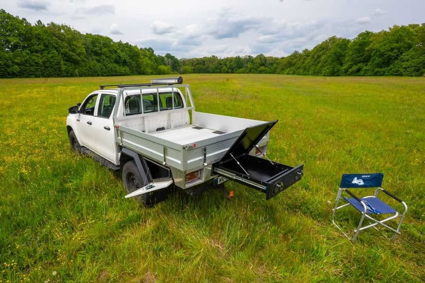Toyota Hilux Revo "turystyczna"