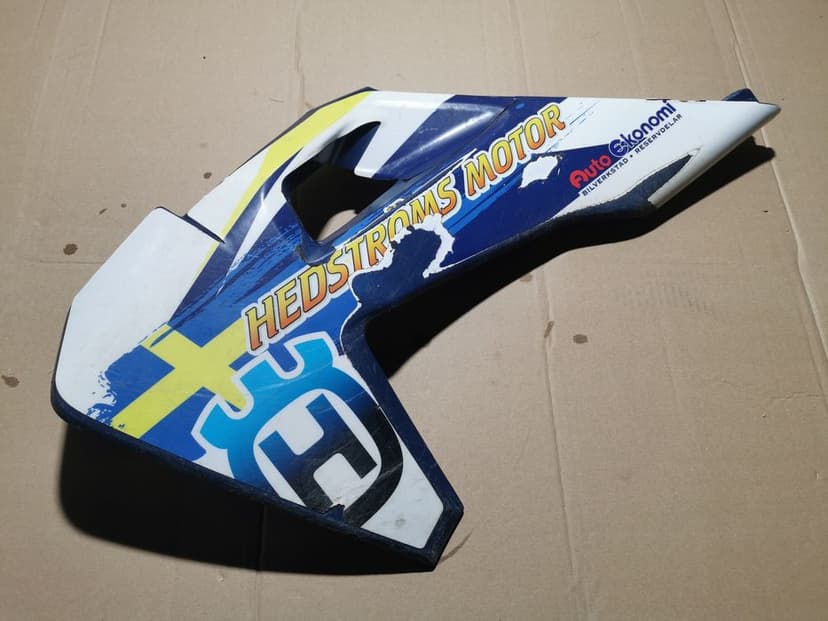 Husqvarna tc 350 osłona owiewka przód lewa obudowa panel