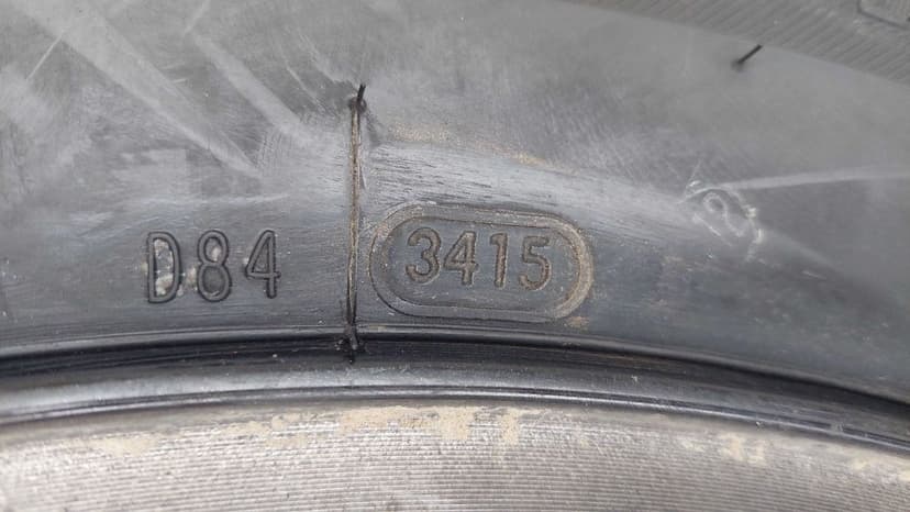 Sprzedam 5 kpl. felg z oponami do Jeep Wrangler - 255/70 R18