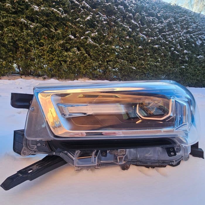 Lampy Toyota Hilux VIII full led