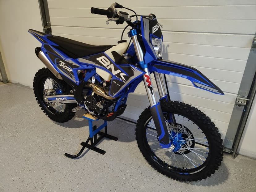 Motocykl enduro BNK Moto K10 300 4t KTM Beta Gas gas