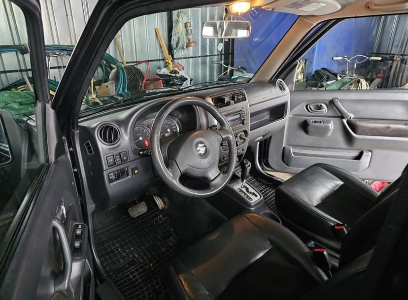 Suzuki Jimny 4x4 elegance