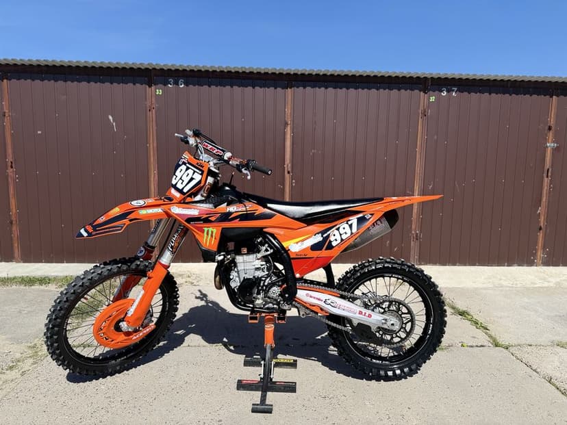 KTM SX-f 450 2025 35 mth od nowości Yoshimura RS