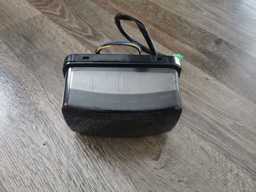 Yamaha grizzly 700 yfm lampa stopu tył led tylna banshee blaster