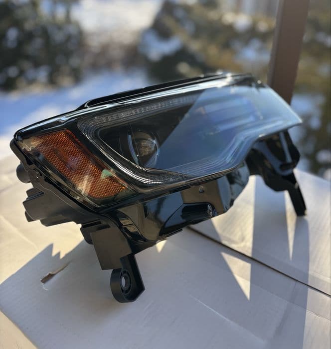 Lampy LED Jeep Grand Cherokee WK2 2014-