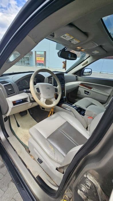 Jeep Grand Cherokee 5.7 hemi