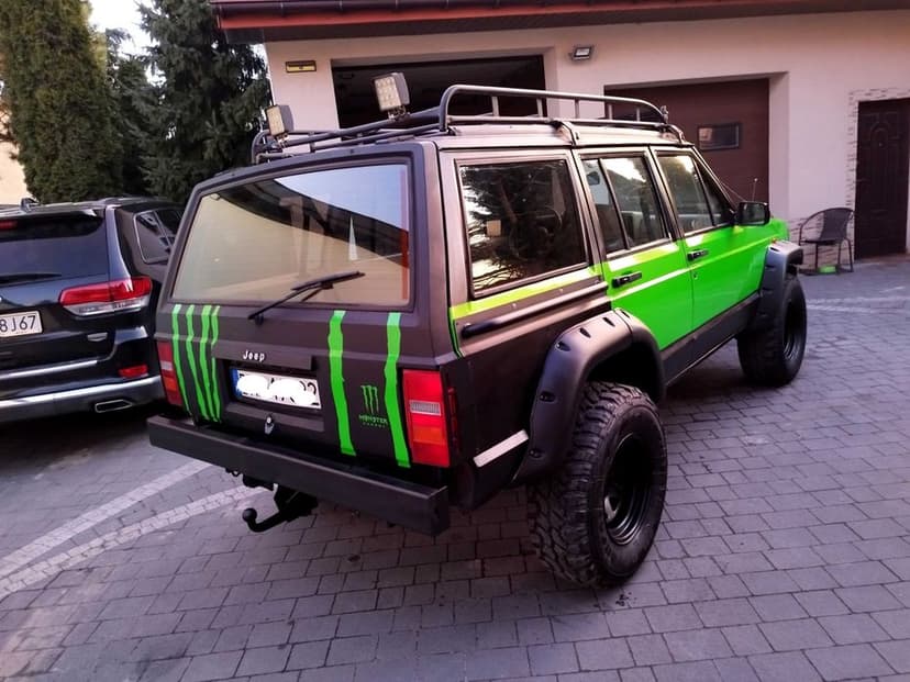 ## Jeep Cherokee XJ ## Off Road ## Zdrowy ## Wasabi Green Gloss ## Led