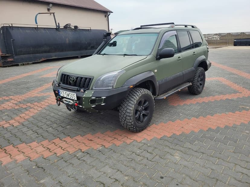 Toyota Land Cruiser 120